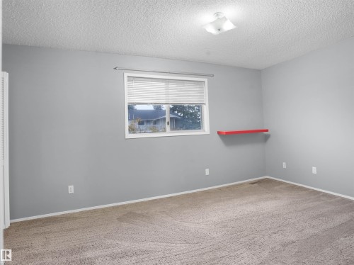 1608 Mill Woods Road E, Edmonton, AB - Indoor Photo Showing Other Room