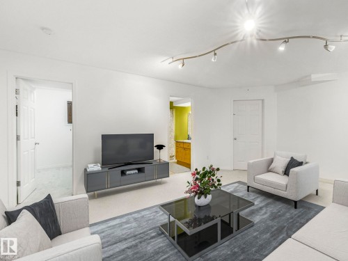 3239 21 Street, Edmonton, AB - Indoor Photo Showing Living Room