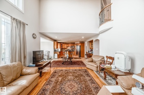 1525 Haswell Close, Edmonton, AB - Indoor Photo Showing Living Room