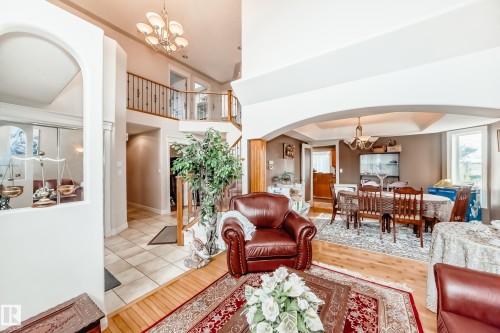 1525 Haswell Close, Edmonton, AB - Indoor Photo Showing Living Room