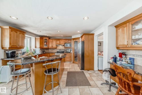 1525 Haswell Close, Edmonton, AB - Indoor Photo Showing Other Room