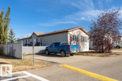 320 Maple Wood Drive  Edmonton, AB T6P 0A8