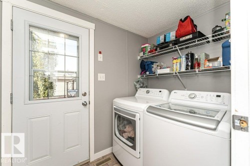 320 Maple Wood Drive, Edmonton, AB - Indoor Photo Showing Laundry Room