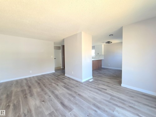 16924 95 Street, Edmonton, AB - Indoor Photo Showing Other Room