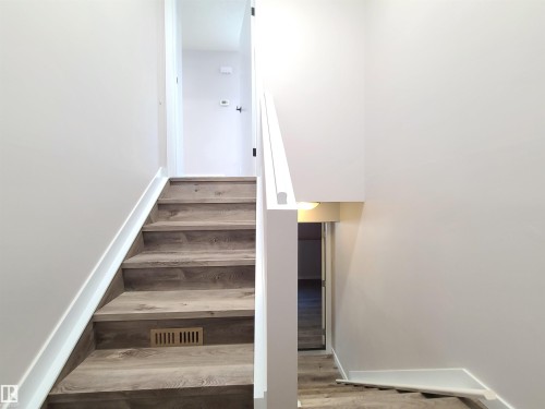 16924 95 Street, Edmonton, AB - Indoor Photo Showing Other Room