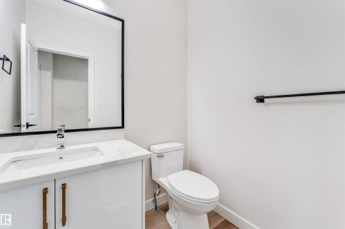 139 Pierwyck Loop, Spruce Grove, AB - Indoor Photo Showing Bathroom