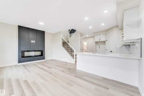 139 Pierwyck Loop, Spruce Grove, AB - Indoor With Fireplace