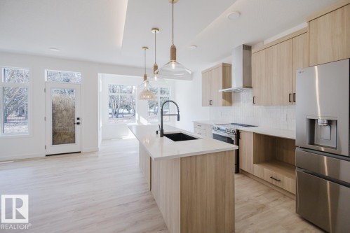8219 Kiriak Loop, Edmonton, AB - Indoor Photo Showing Kitchen With Upgraded Kitchen