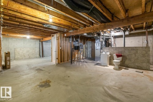 935 Youville Drive W, Edmonton, AB - Indoor Photo Showing Basement