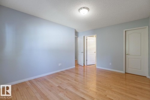 935 Youville Drive W, Edmonton, AB - Indoor Photo Showing Other Room