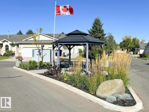 935 Youville Drive W, Edmonton, AB - Outdoor