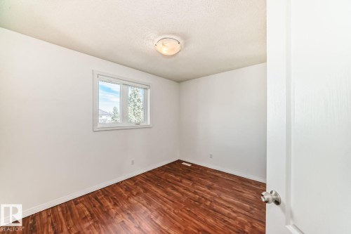 9968 178 Avenue, Edmonton, AB - Indoor Photo Showing Other Room