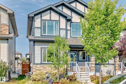 1426 26 Avenue, Edmonton, AB - Outdoor With Facade