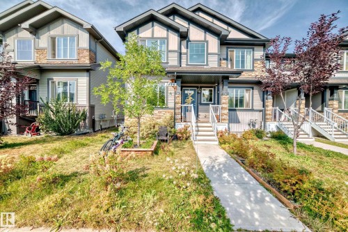 1426 26 Avenue, Edmonton, AB - Outdoor With Facade