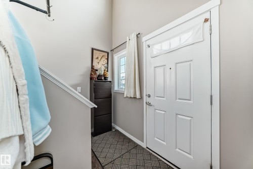 1426 26 Avenue, Edmonton, AB - Indoor Photo Showing Other Room