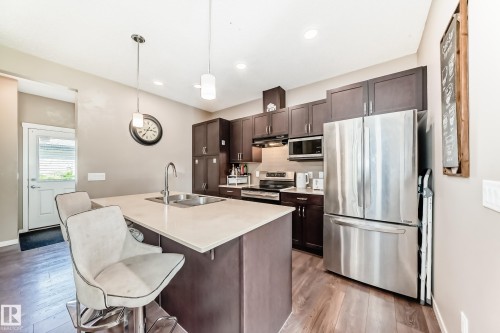 1426 26 Avenue, Edmonton, AB - Indoor Photo Showing Kitchen With Double Sink With Upgraded Kitchen