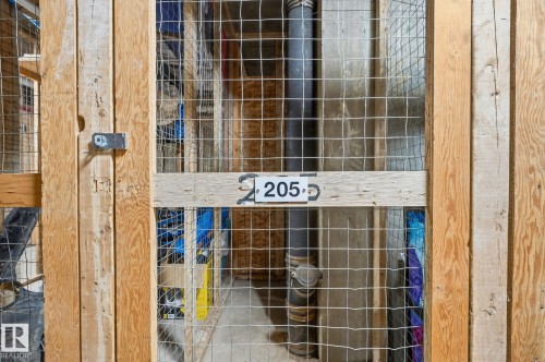 205 9028 Jasper Avenue, Edmonton, AB - Indoor