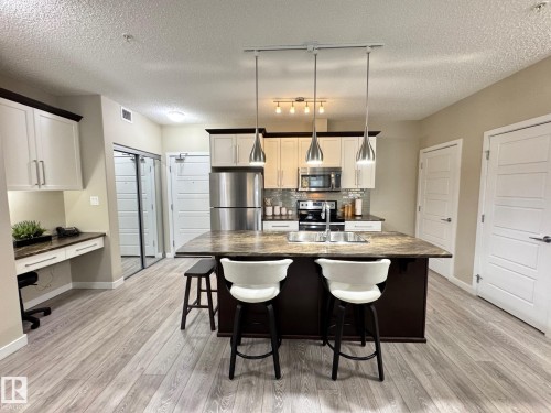 218 508 Griesbach Parade, Edmonton, AB - Indoor