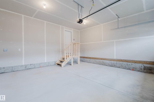 2031 209 Street, Edmonton, AB - Indoor Photo Showing Other Room