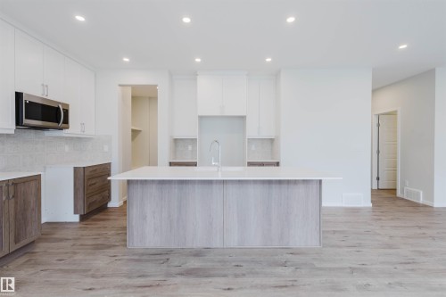 2031 209 Street, Edmonton, AB - Indoor Photo Showing Kitchen