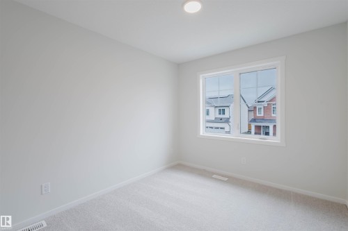 2031 209 Street, Edmonton, AB - Indoor Photo Showing Other Room