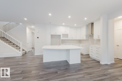 2027 209 Street, Edmonton, AB - Indoor Photo Showing Kitchen With Upgraded Kitchen