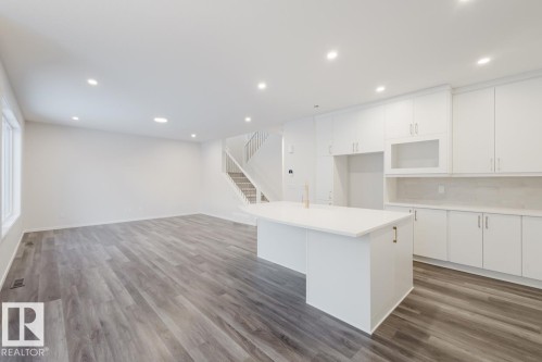 2027 209 Street, Edmonton, AB - Indoor Photo Showing Kitchen