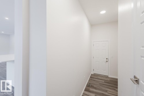 2027 209 Street, Edmonton, AB - Indoor Photo Showing Other Room