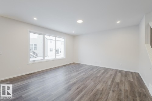 2027 209 Street, Edmonton, AB - Indoor Photo Showing Other Room