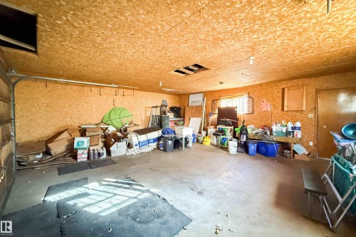11536 83 Street, Edmonton, AB - Indoor Photo Showing Garage