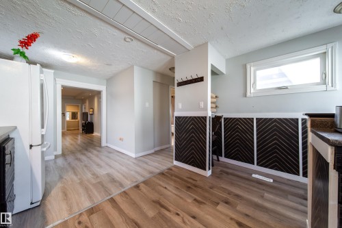 11536 83 Street, Edmonton, AB - Indoor