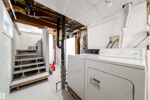 11536 83 Street, Edmonton, AB - Indoor Photo Showing Laundry Room