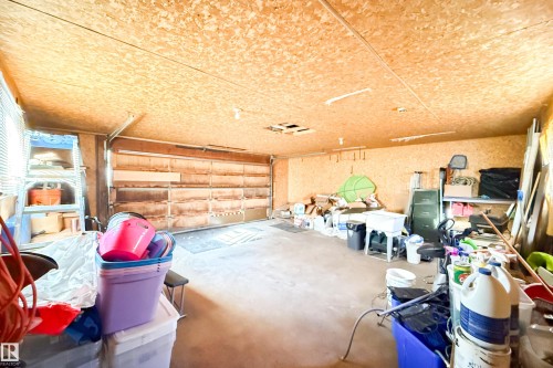 11536 83 Street, Edmonton, AB - Indoor