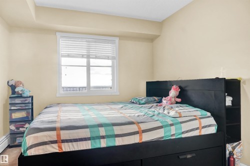 424 1510 Watt Drive, Edmonton, AB - Indoor Photo Showing Bedroom