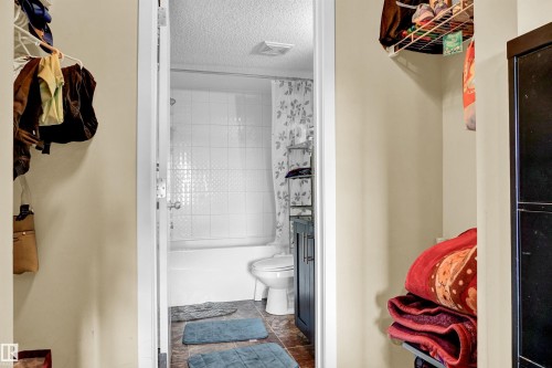 424 1510 Watt Drive, Edmonton, AB - Indoor Photo Showing Bathroom