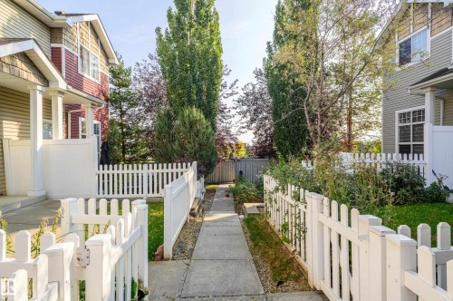 143 5604 199 Street, Edmonton, AB - Outdoor