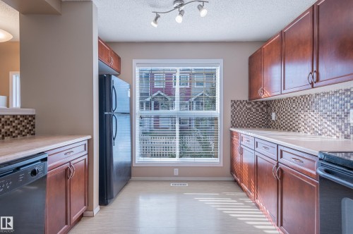 143 5604 199 Street, Edmonton, AB - Indoor Photo Showing Kitchen
