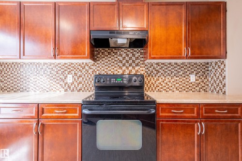 143 5604 199 Street, Edmonton, AB - Indoor Photo Showing Kitchen