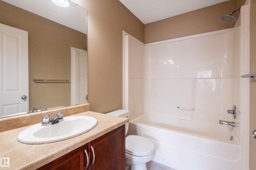 143 5604 199 Street, Edmonton, AB - Indoor Photo Showing Bathroom
