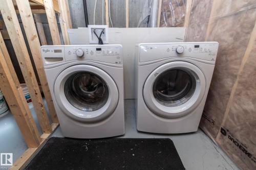 7257 Armour Crescent, Edmonton, AB - Indoor Photo Showing Laundry Room