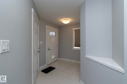 7257 Armour Crescent, Edmonton, AB - Indoor Photo Showing Other Room