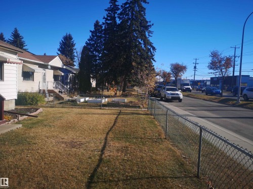 9636 63 Avenue, Edmonton, AB - Outdoor