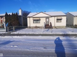 9636 63 Avenue  Edmonton, AB T6E 0G5