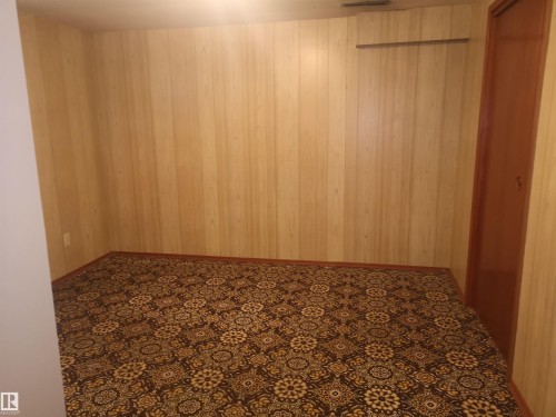 9636 63 Avenue, Edmonton, AB - Indoor Photo Showing Other Room