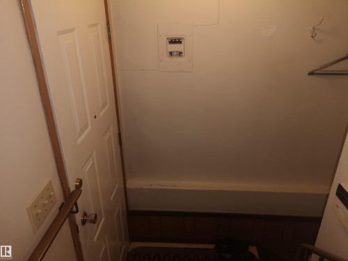 9636 63 Avenue, Edmonton, AB - Indoor Photo Showing Other Room