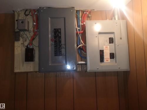 9636 63 Avenue, Edmonton, AB - Indoor Photo Showing Other Room