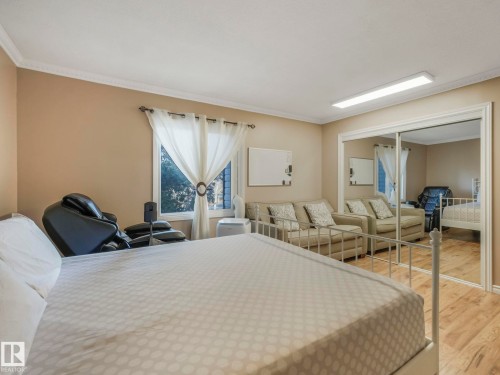 K8 1 Garden Grove, Edmonton, AB - Indoor Photo Showing Bedroom