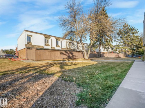 K8 1 Garden Grove, Edmonton, AB - Outdoor