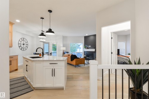 13 1005 Calahoo Road, Spruce Grove, AB - Indoor