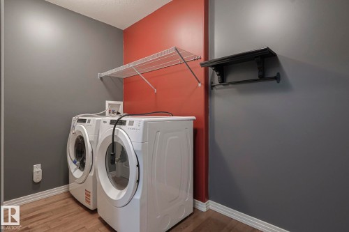 819 172 Street, Edmonton, AB - Indoor Photo Showing Laundry Room